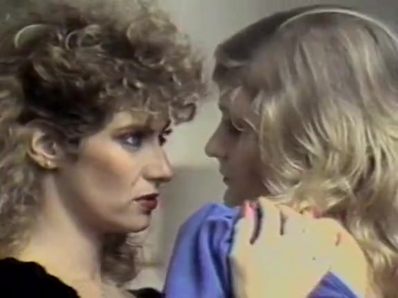Leslie Winston, Melanie Scott, Peter North in vintage porn movie