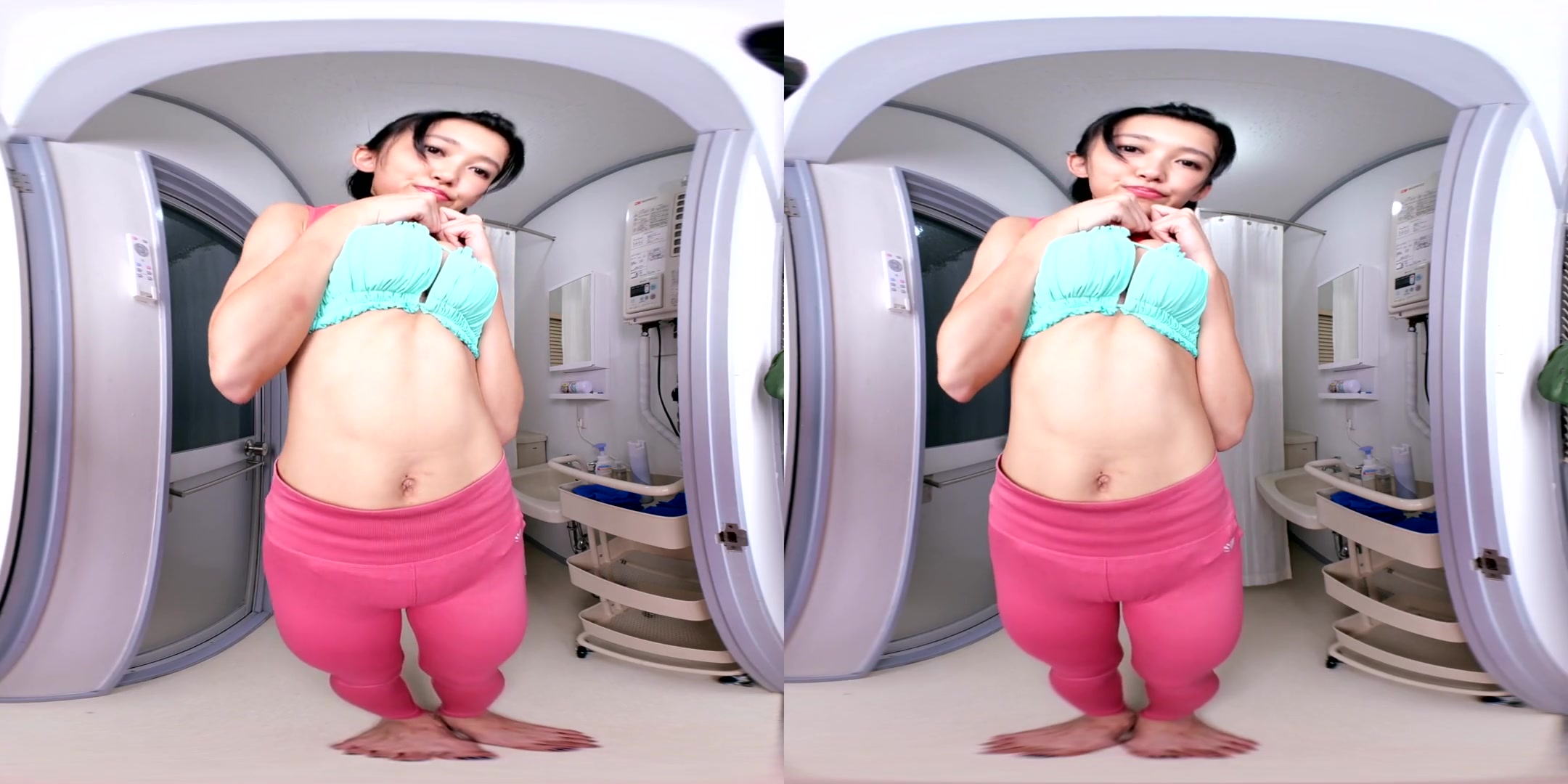 Ryoko SakimuraApartment Days! Ryoko Sakimura Act 1 - Asian Yoga Shower