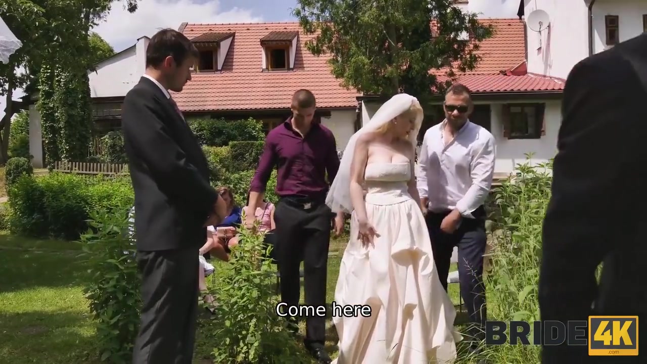 Runaway Groom With With Vera Jarw
