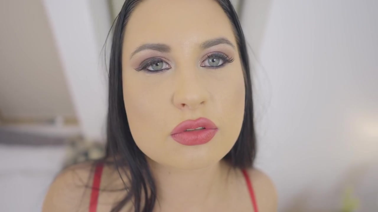 Bella Diana Post Hot On Camera And Masturbates Herself With A Dildo - Diana Hot