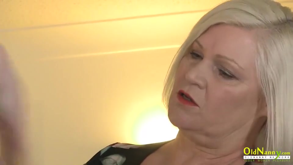 Lacey Starr In Big-breasted And Arousing Mature Woman From