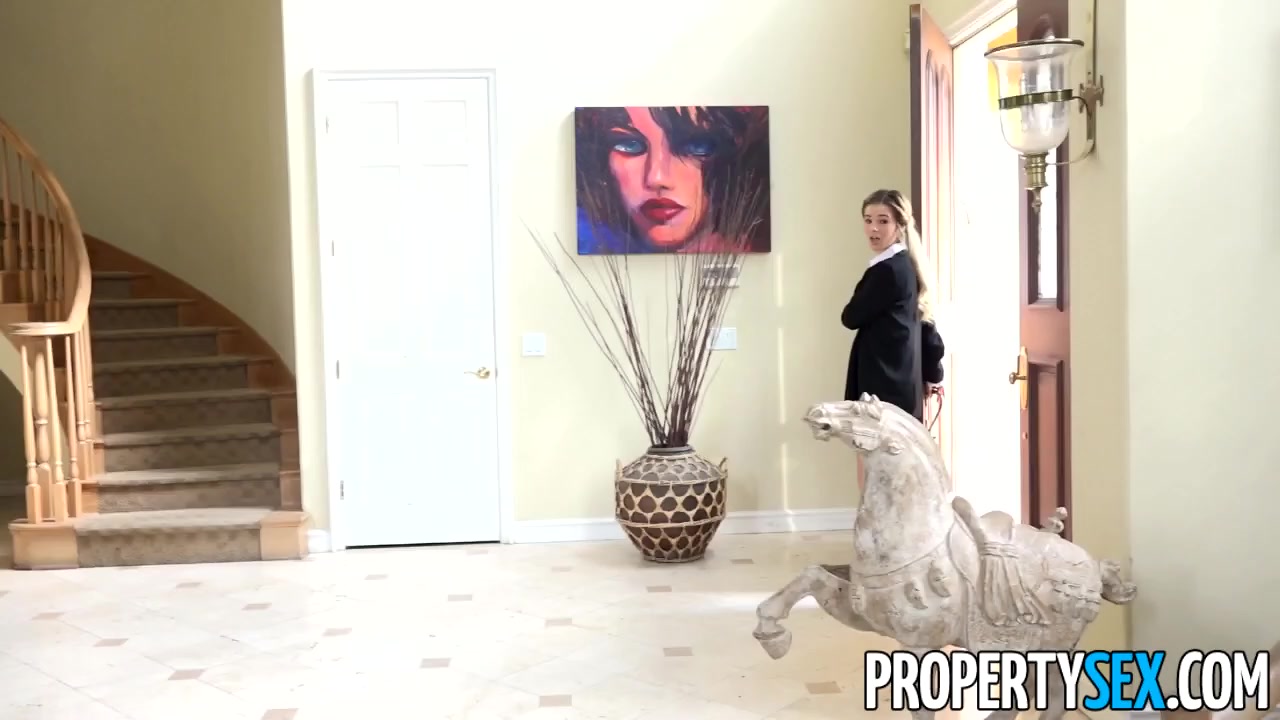 Petite Agent Bella Rose Fucks To Get Listing