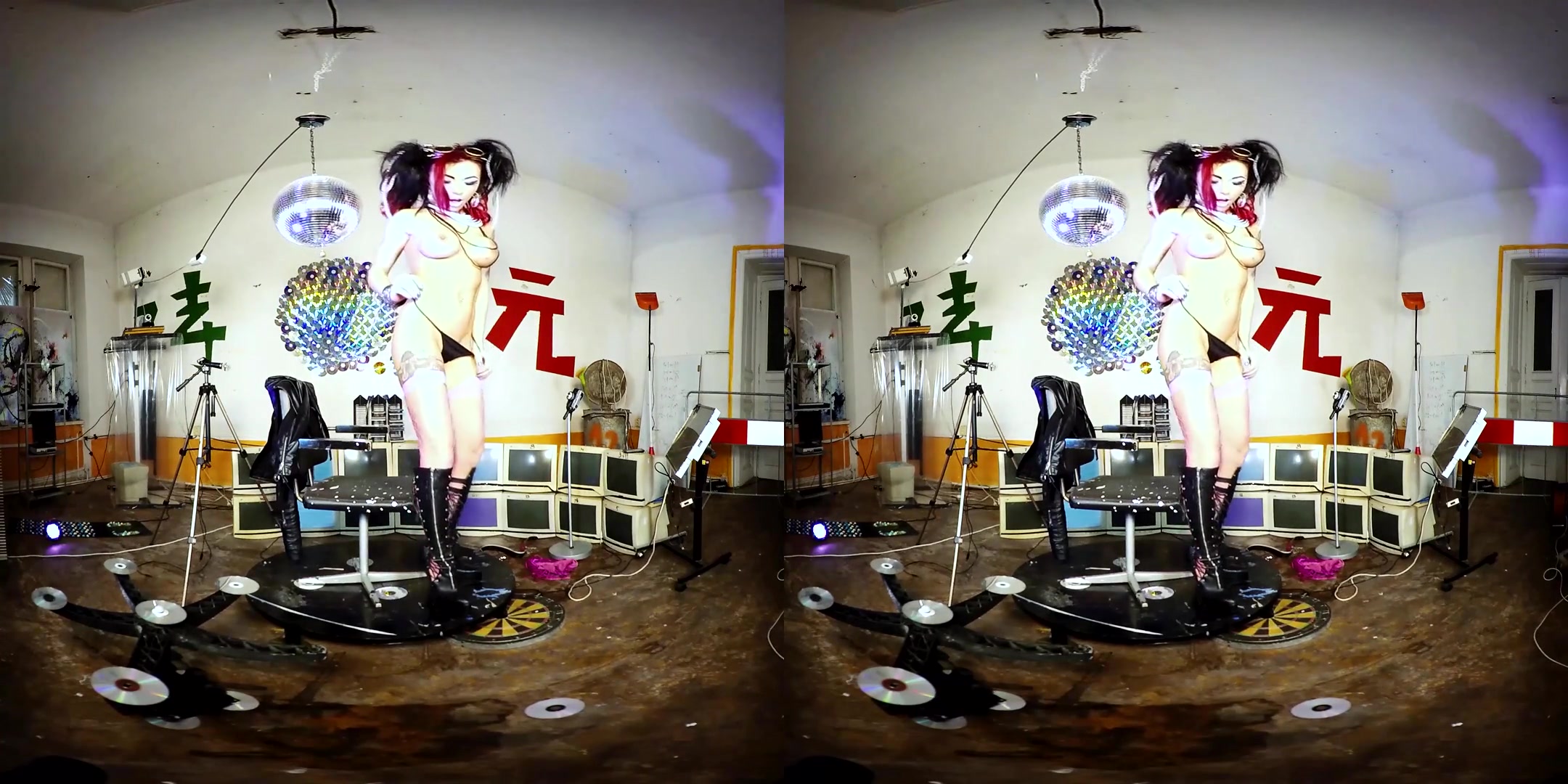 Anne Wild in 077 - RedFox - BravoModelsMedia