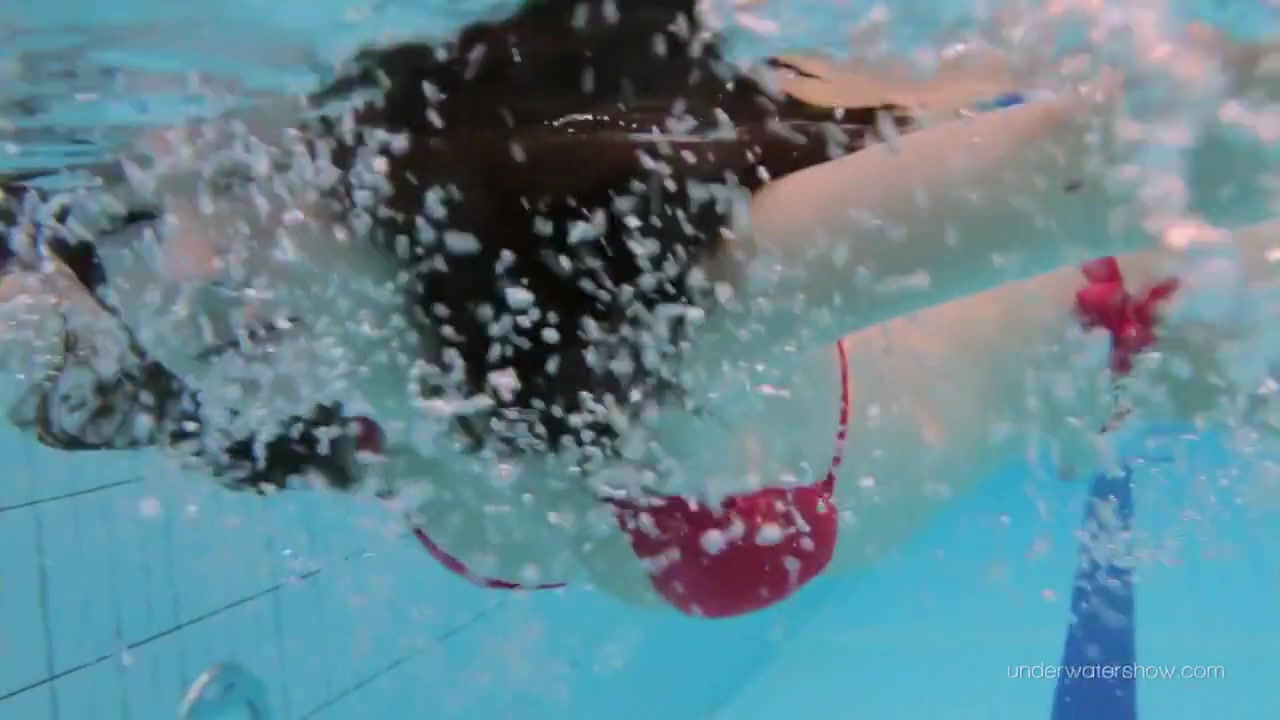 Red Swimsuit Beauty Katy With Bushy Pussy Underwater