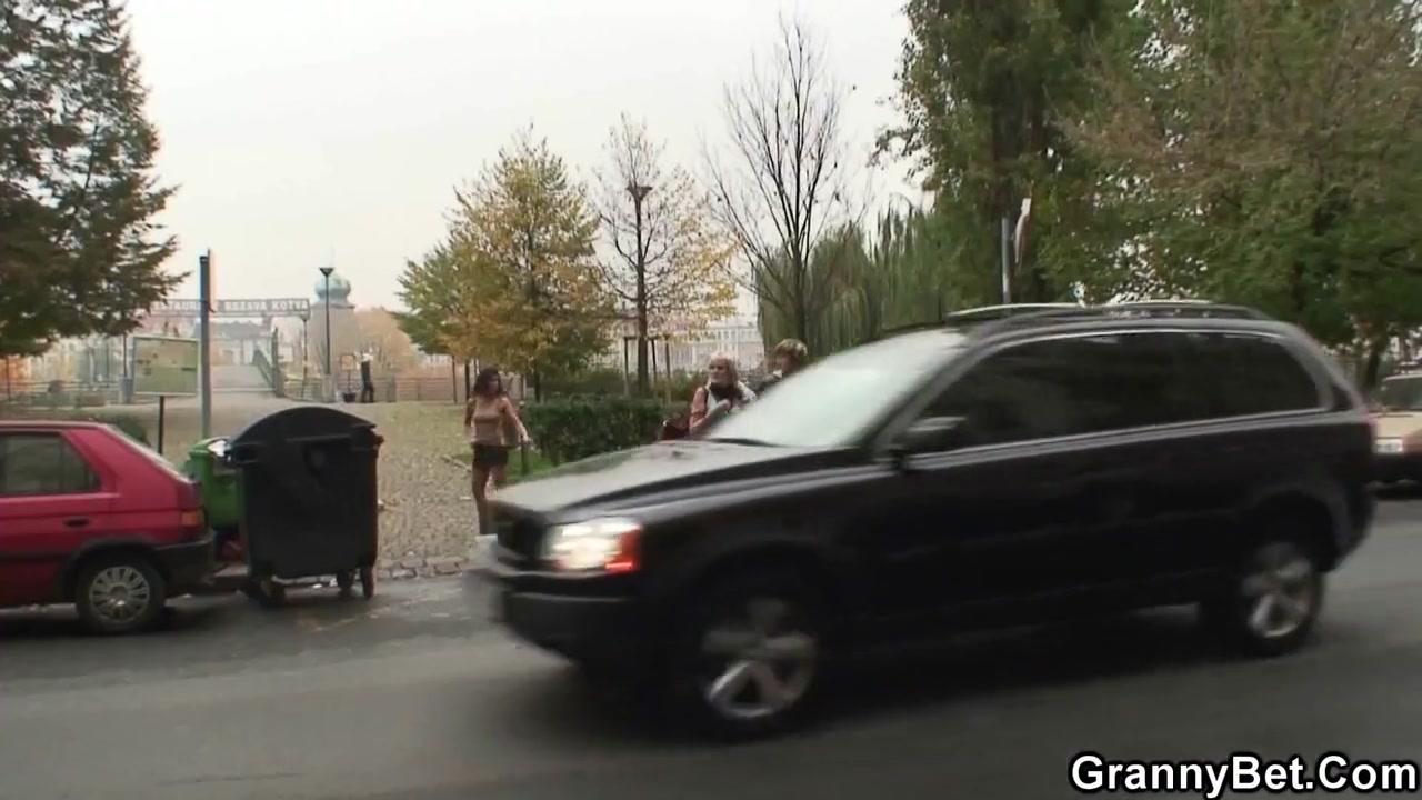 Guy Fucks Skinny 80 Years Old Prostitute