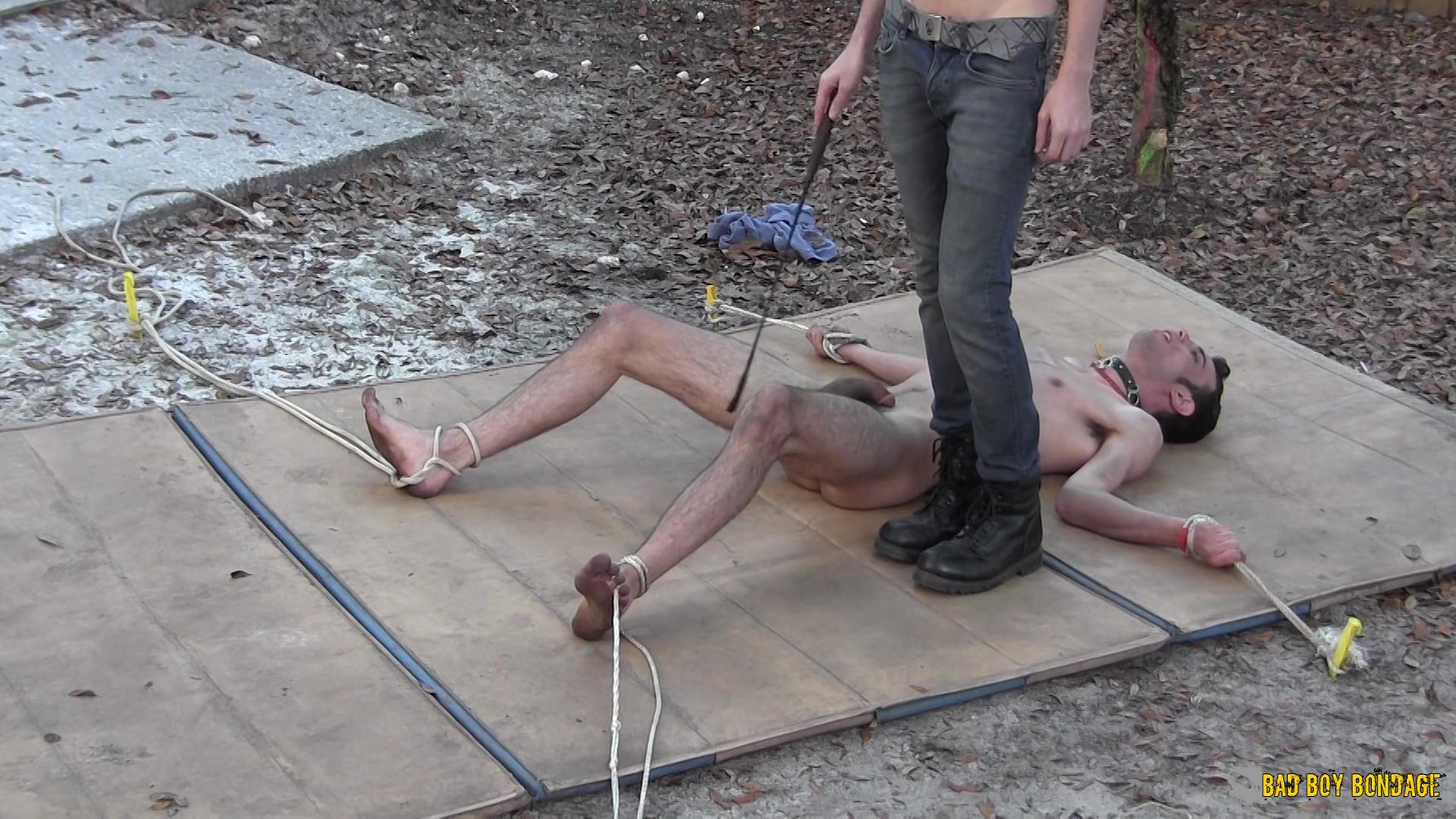 Chase Endick Aroused As His Balls And Cock Get Brushed
