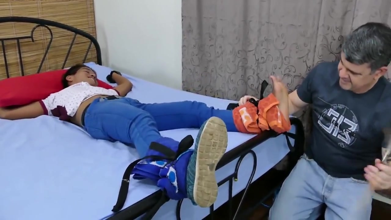 Twink Fucked By Gaydaddy After Feet Tickling