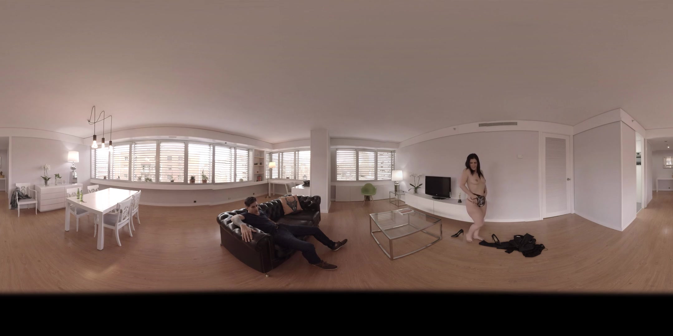 Blowjob Chill with a Horny Couple - VirtualPorn360