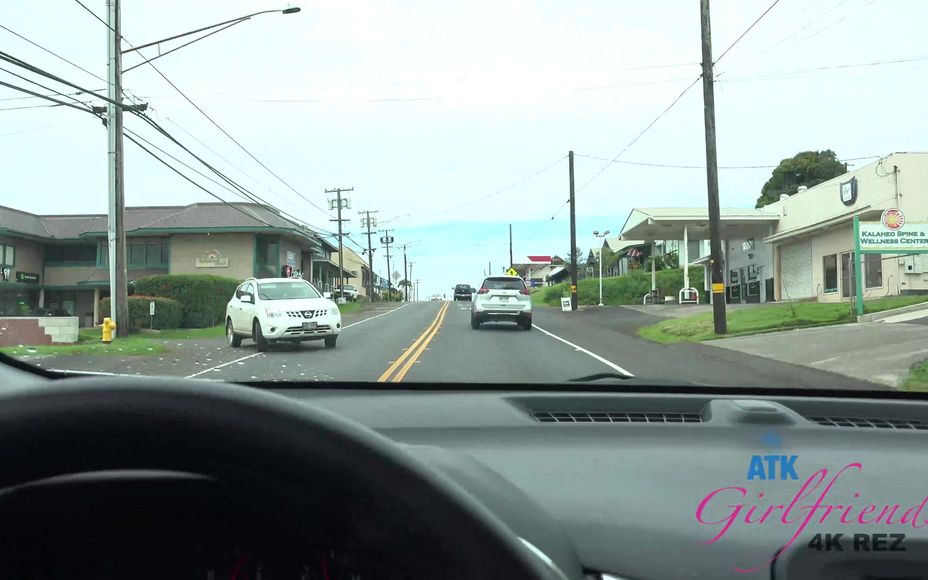 Kenzie Playing With Her Pussy And Getting Hot In The Car