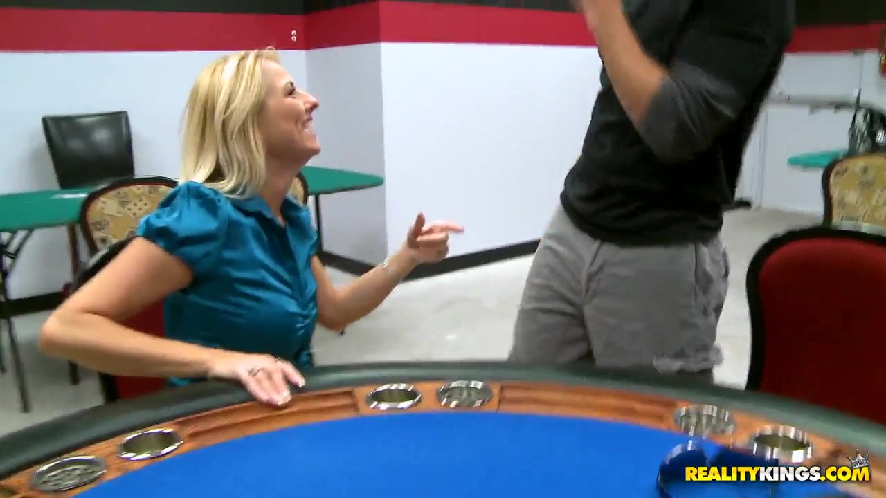 Cool blonde likes to be drilled by strong young men