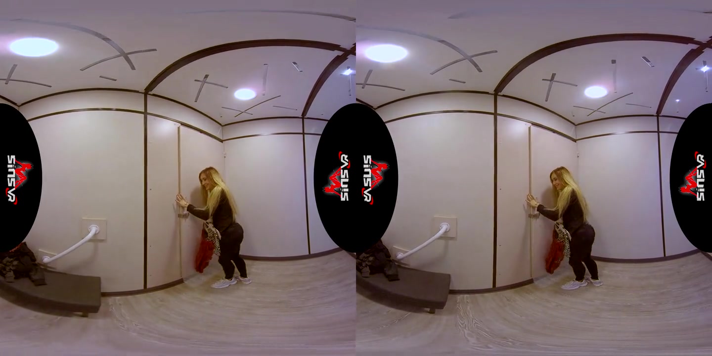 VR porn - Daisy Lee - Public - SinsVR