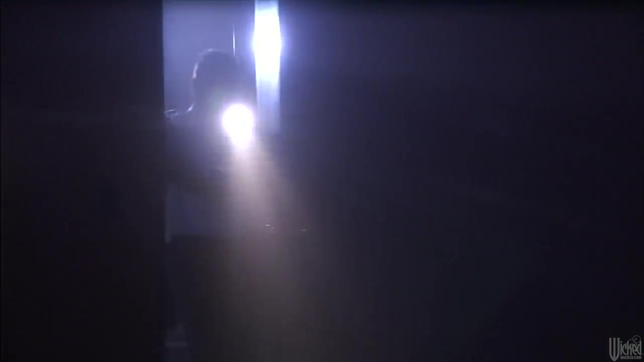 Bad girl Kaylani Lei seduced the policeman