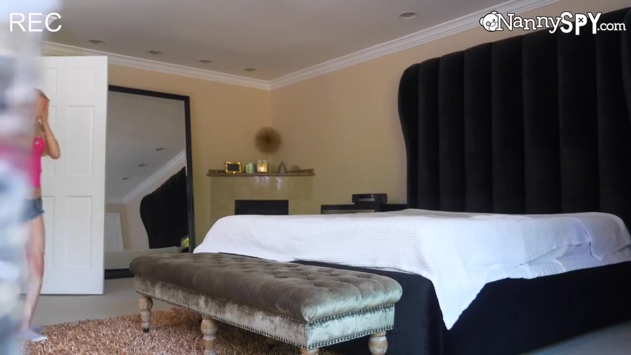 Piper Perri In Free Premium Video How Does It Fit! teen 18+ Squirts & Gets Creampied By A Monster Bbc