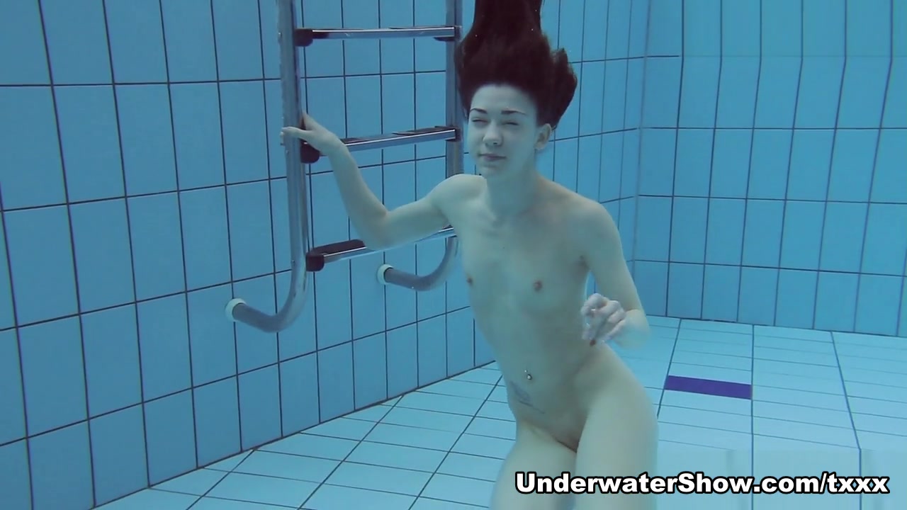 Roxalana Video - UnderwaterShow