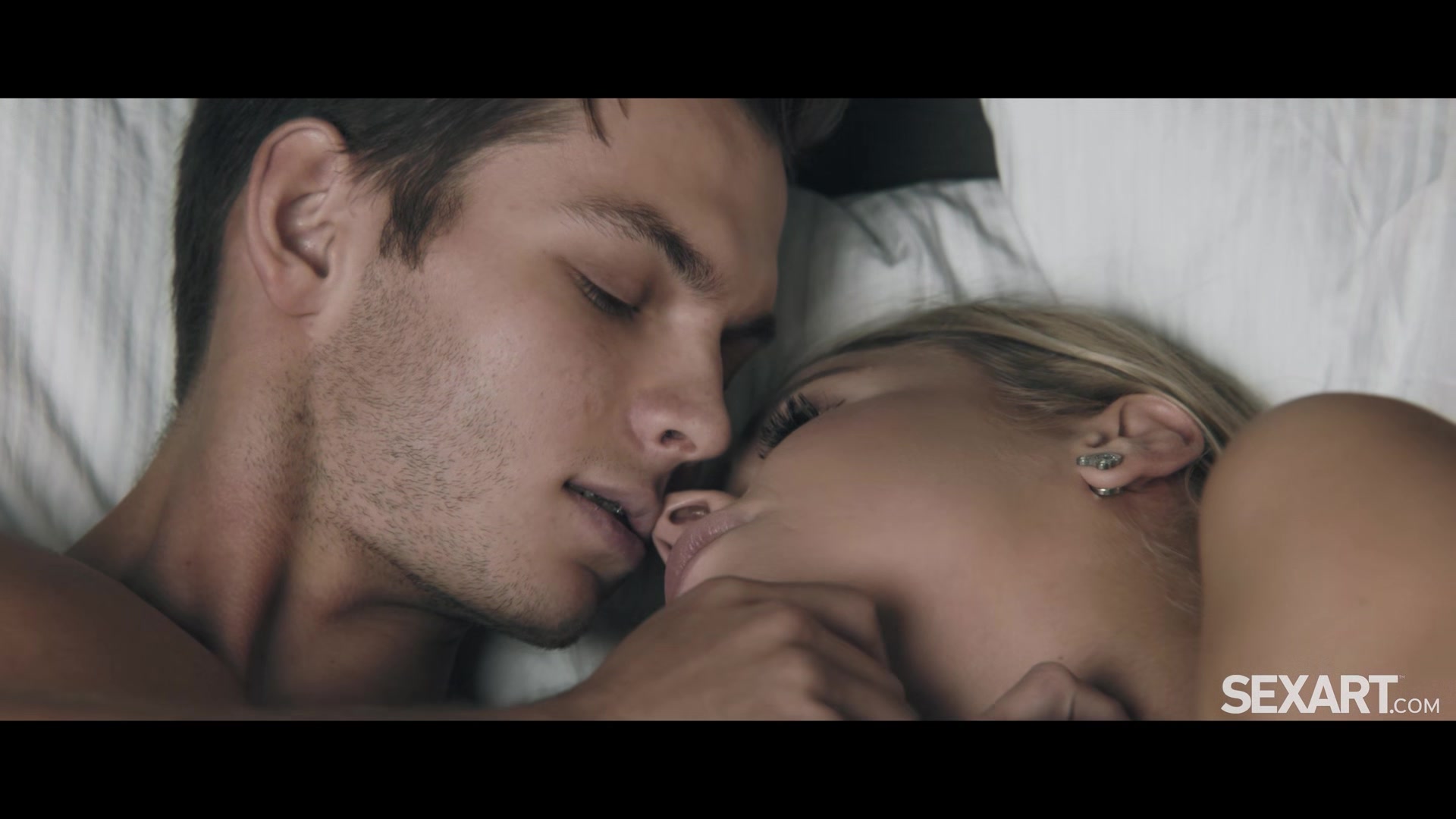 Heavenly Passion - Alexa Flexy & Tommy Gold