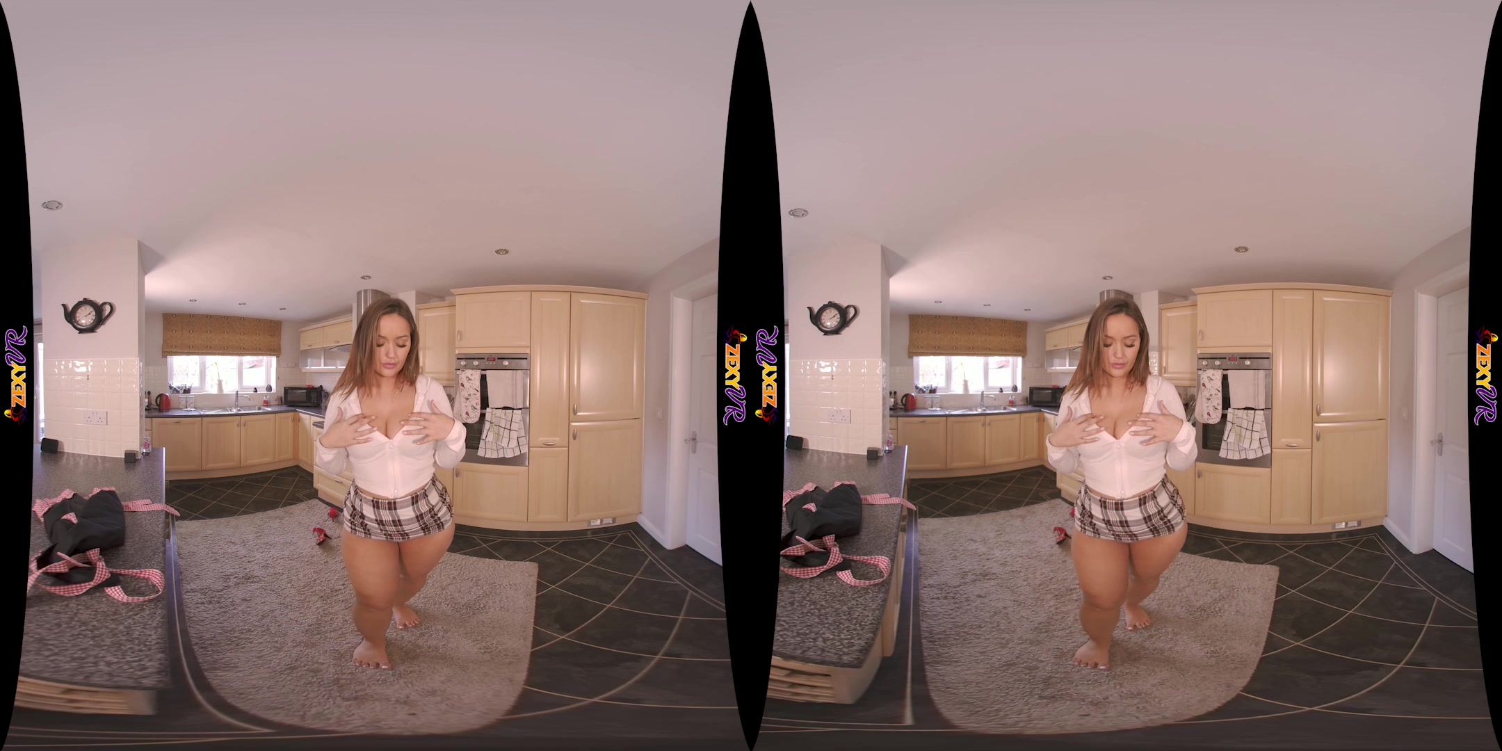 Feast On Me featuring Frankie L - ZexyVR