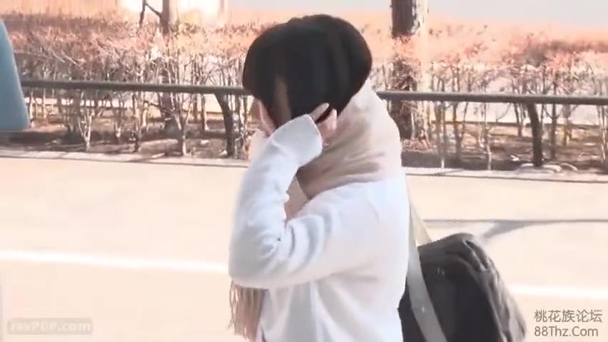 250927モニター実験で割れ目をバコバコm1