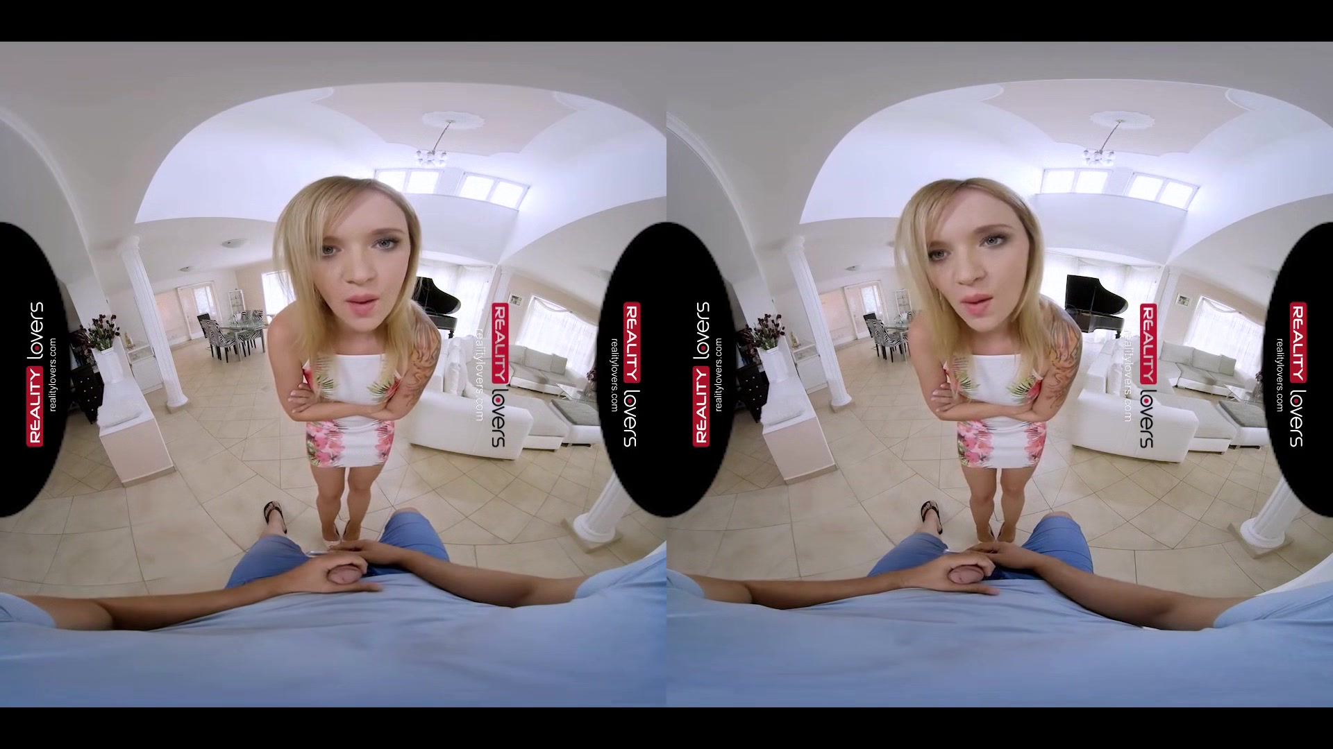 Slutty Stepsister - RealityLovers