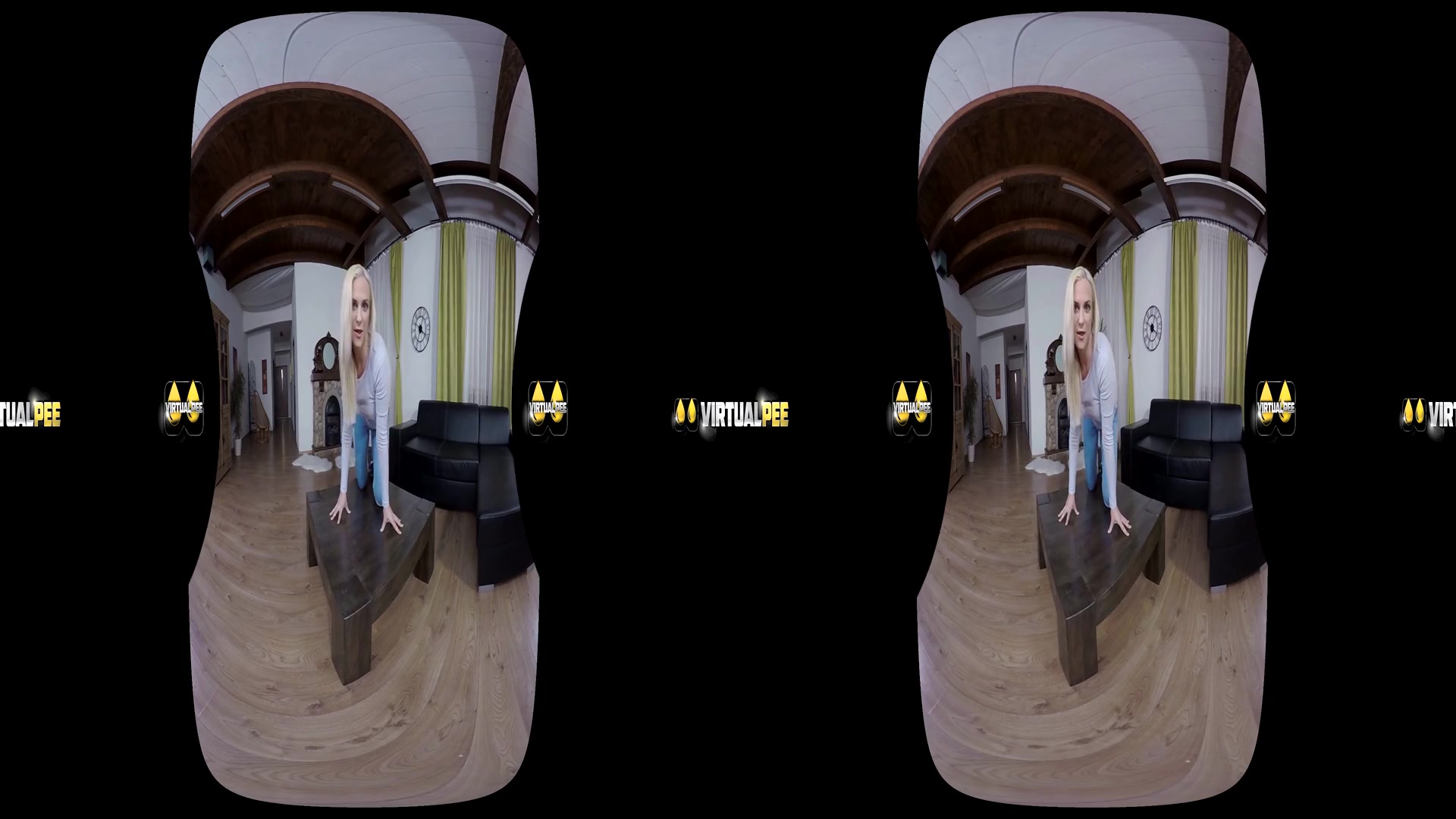 Vinna Reed in Pissy Leggings - VirtualPee