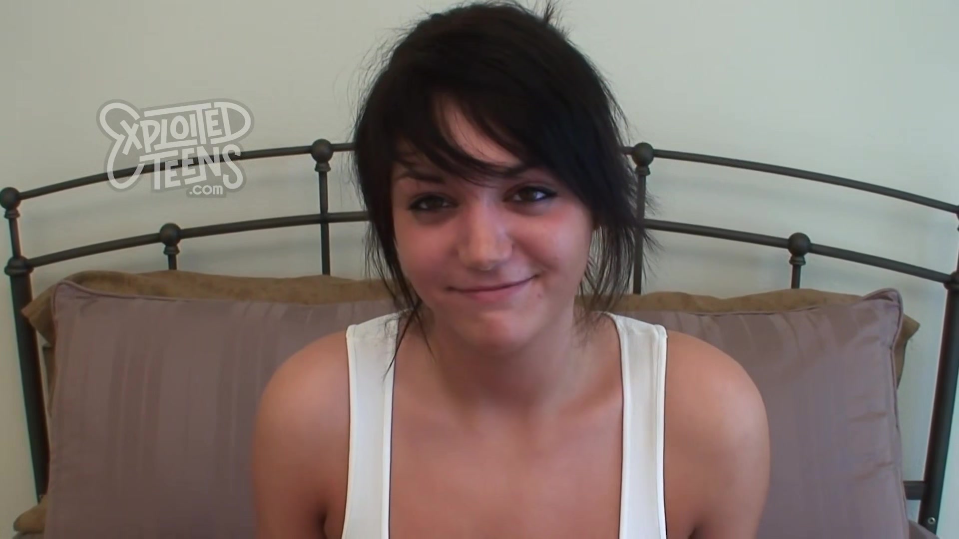Ass licking BUSTY amateur gets a fat cock pushed between her DDD tits