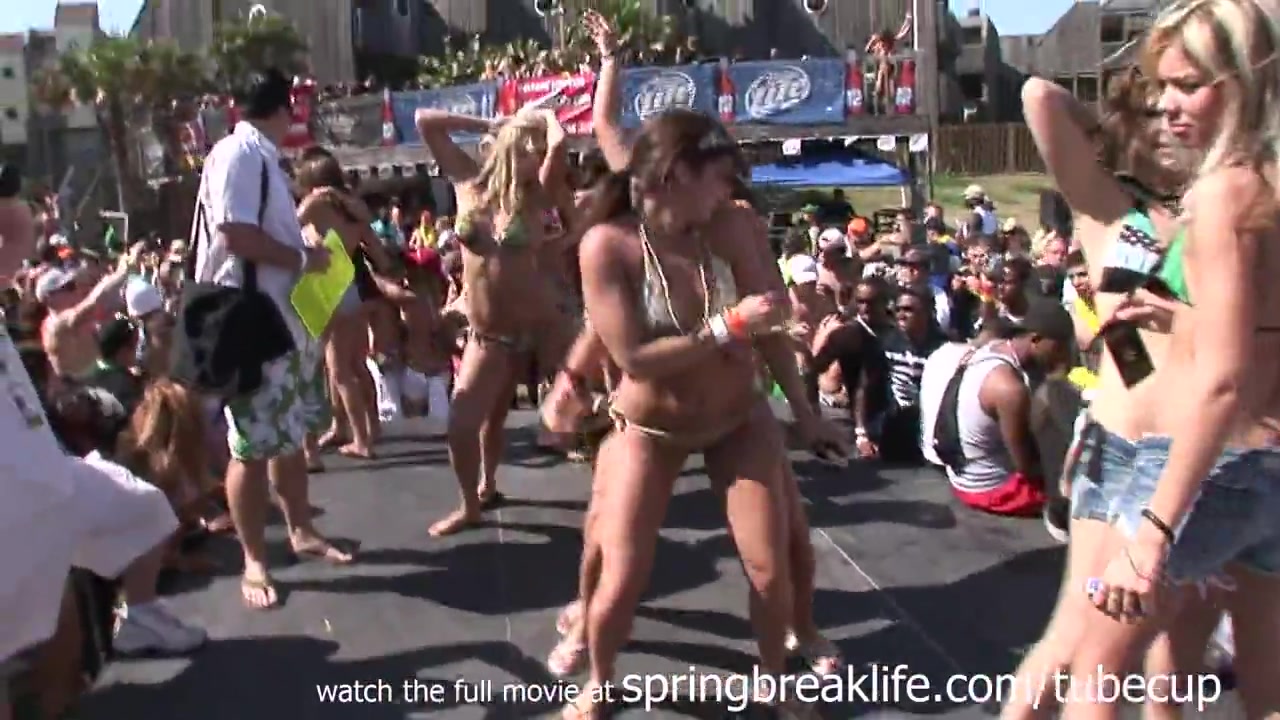 SpringBreakLife Video: Bikini Dance Party