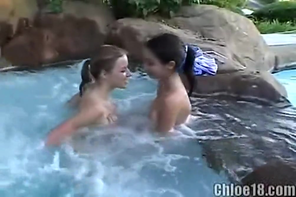 Hot Tub teen 18+ Lesbos Get Wet
