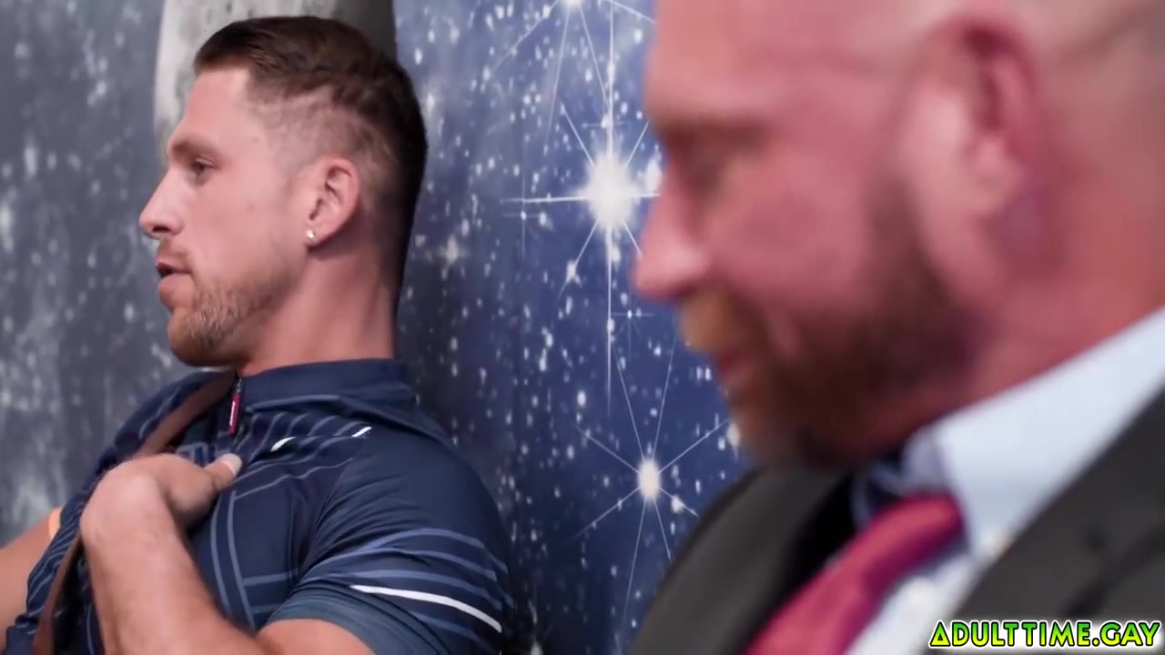 Gay Porn, Roman Todd And Killian Knox - Drops To His Knees And Gives A Blowjob Right Then And There 6 Min