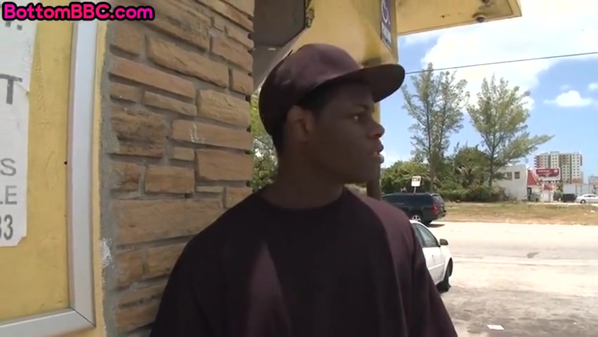 Handsome Ir Stud Fucks Black Bottom Outdoor On Public Place
