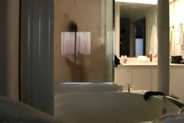 Harinders hawt shower