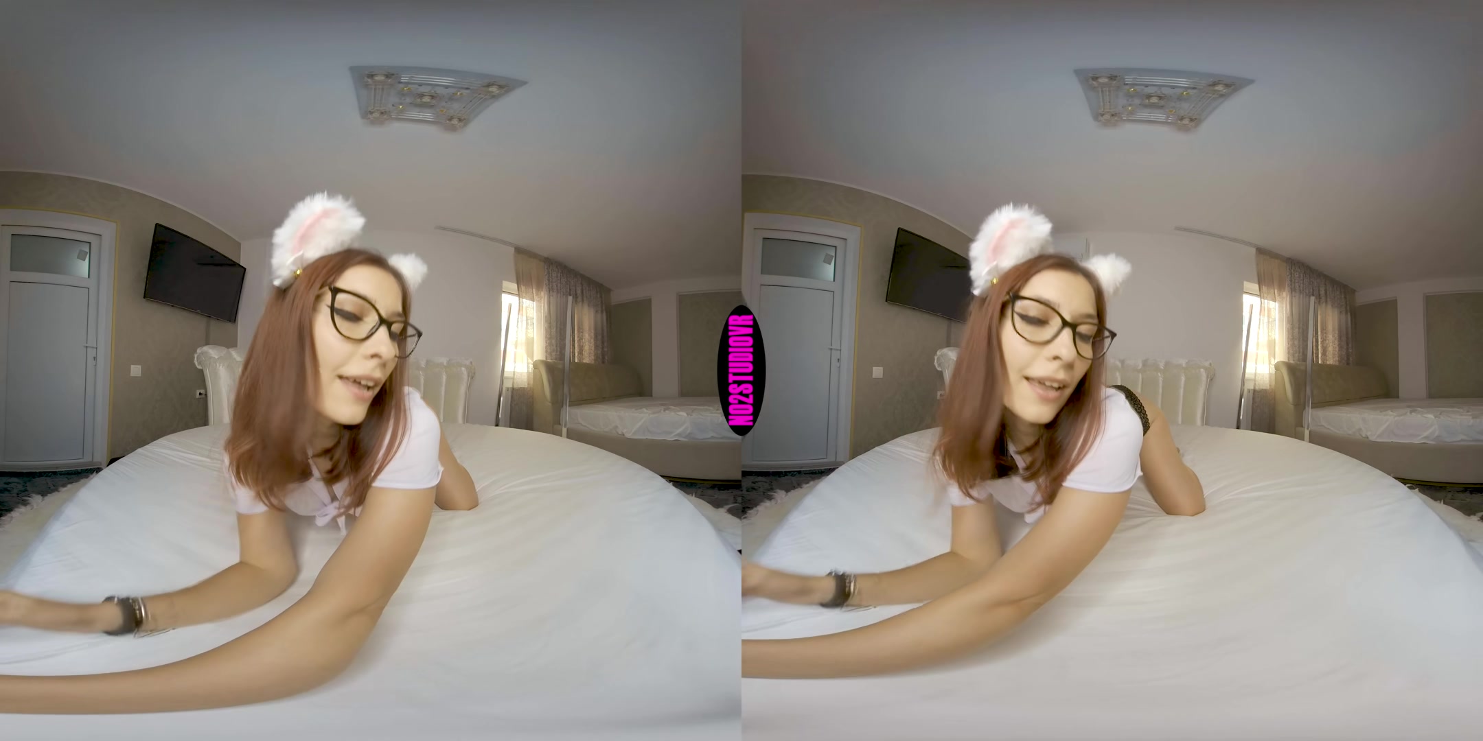 Playful Solo Bunny - No2StudioVR