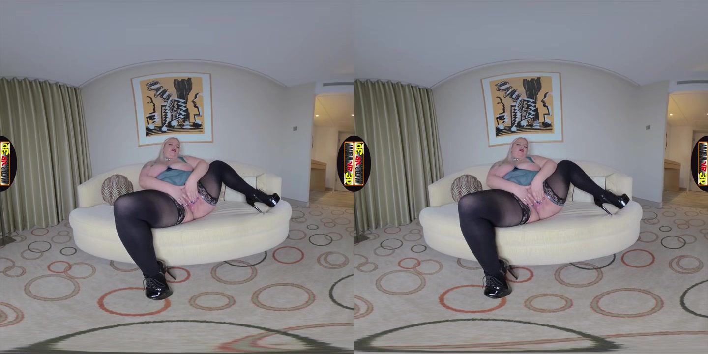 Lucy - Ass And Snatch In Full Action - AmateurVR3D