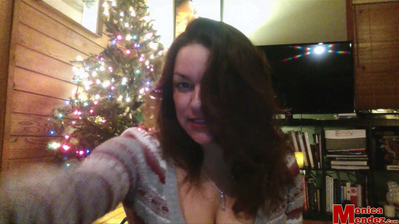 Monica Mendez - Christmas Sweater Webcam 1