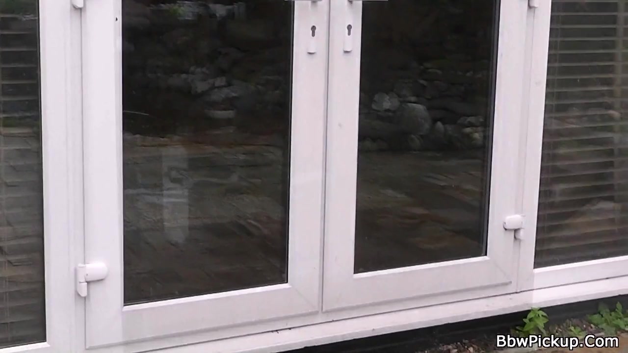 Chubby Blonde Gets Tricked And Pussy Fucked