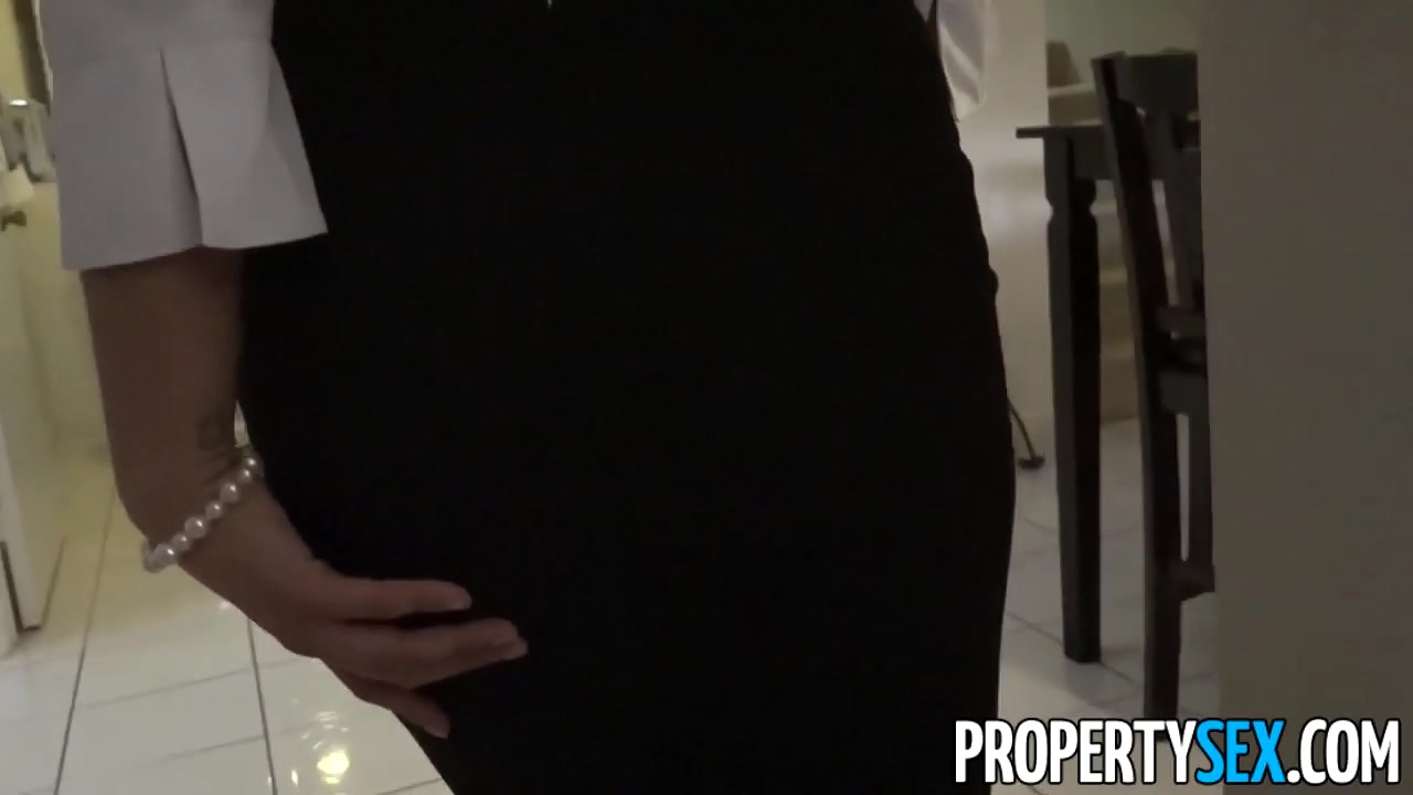 PropertySex Foxy Real Estate Agent Sex With Very Lucky Client