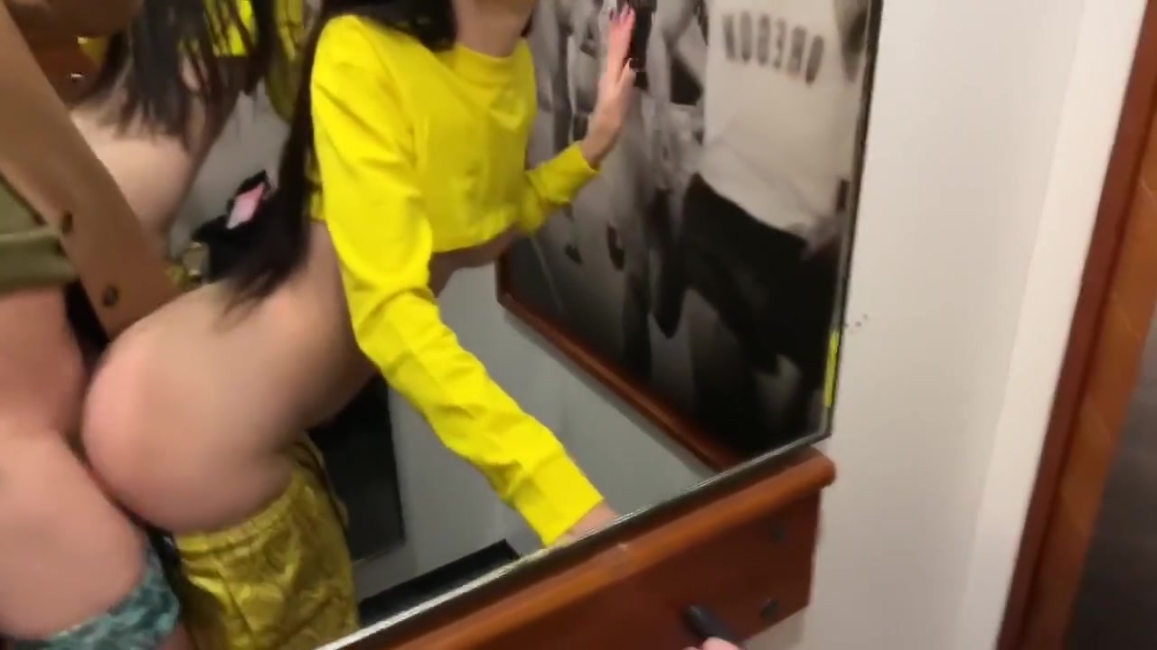 Risky Public Sex In The Of A Fitness Store (cum In Mouth)