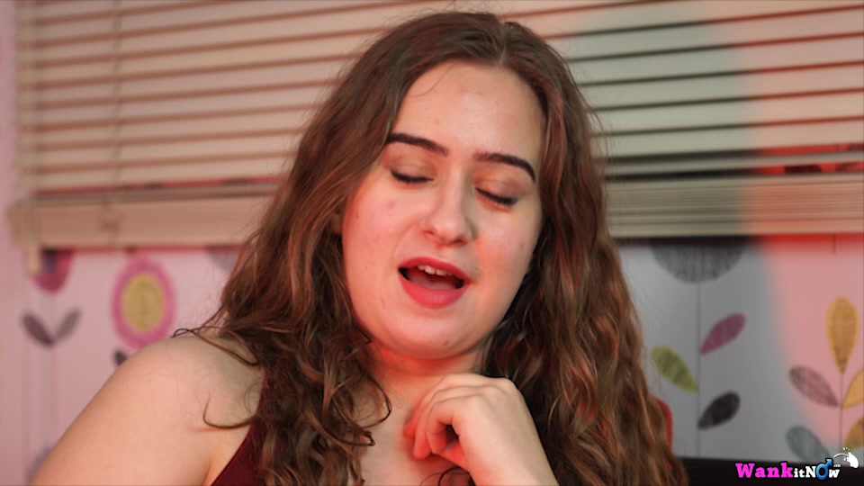 Lara - Wank With Me - Sexy Videos - WankitNow
