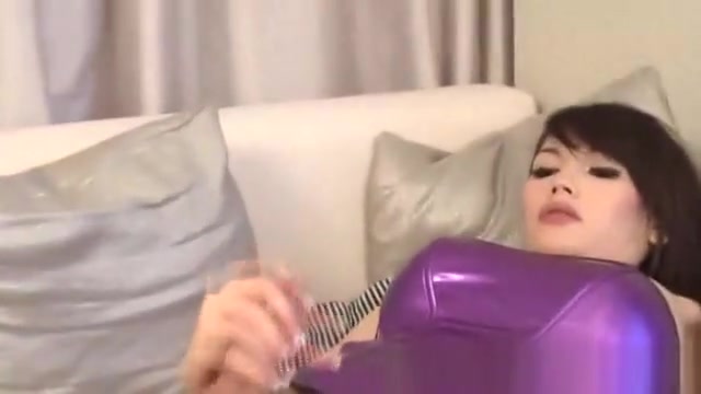 Asian tgirl has fun in masturbation
