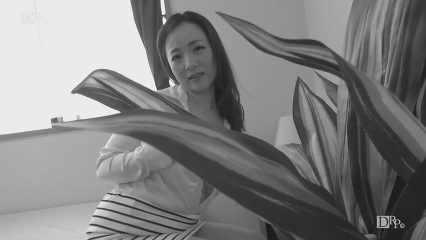 Yurie Minamisawa Because She Wanted To Have SEX, Got A Job At The Massage Shop - Caribbeancom
