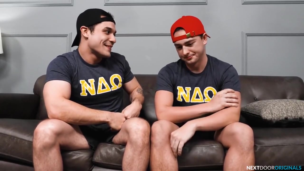 Muscle Men Share An Explosive Boner