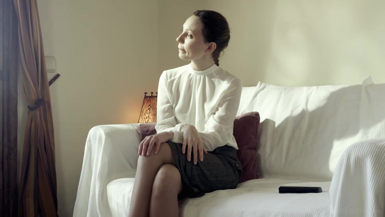 Working Girl - Nataly Von - TheLifeErotic