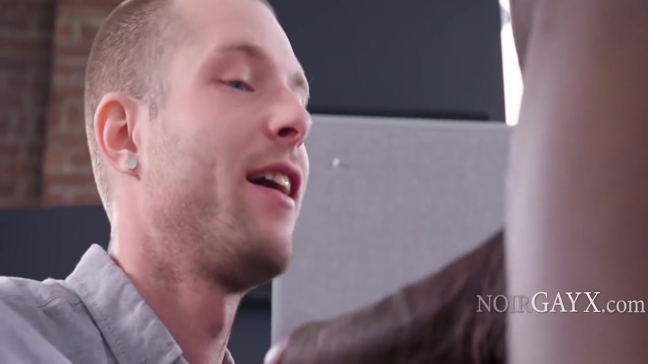 I Always Pay Back My Debts 8 Min With Gay Porn And Benjamin Blue