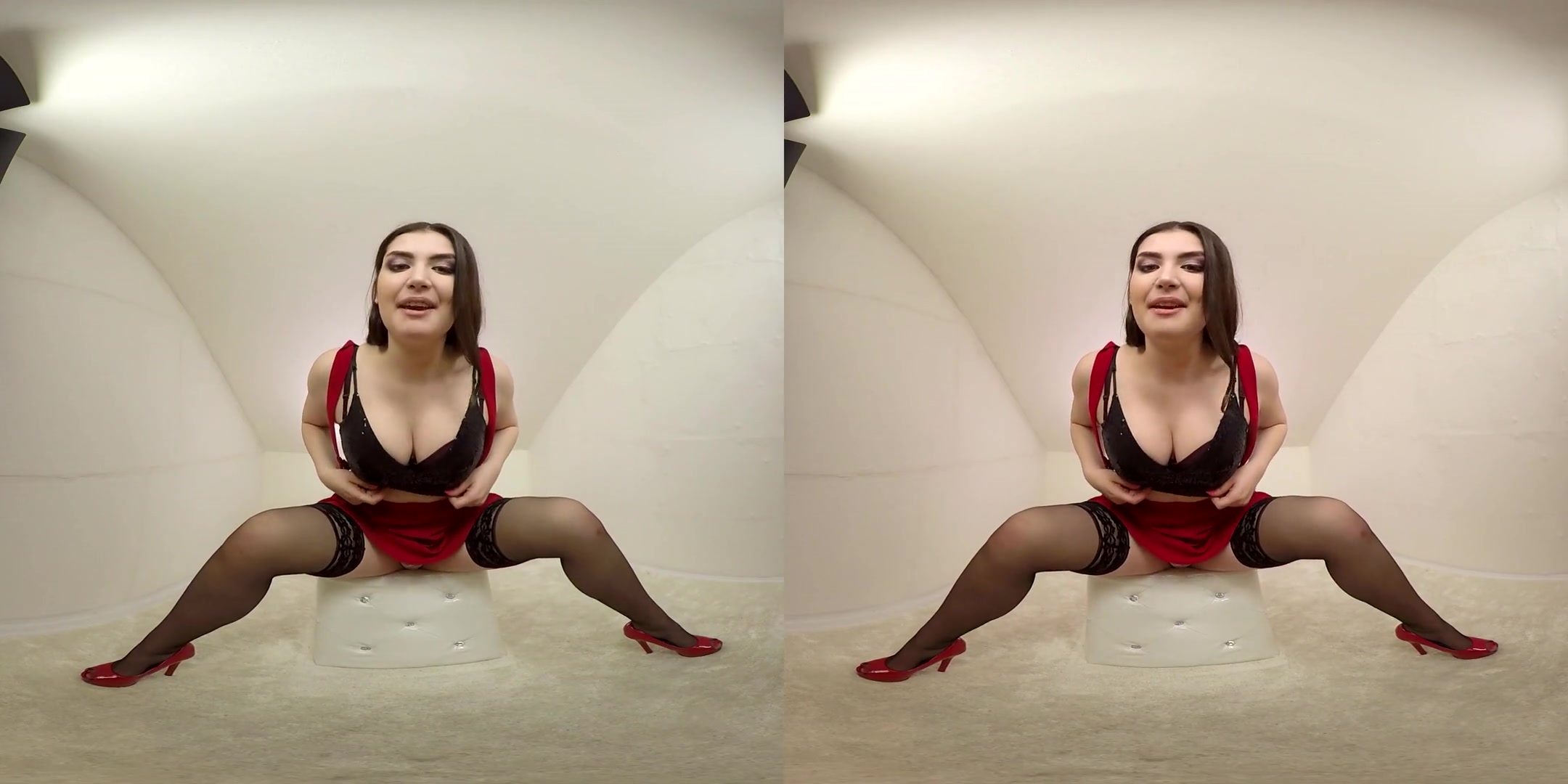 Marry Morgan in teen 18+ Marry Morgan Plays Alone in Her Bed - BravoModelsMedia
