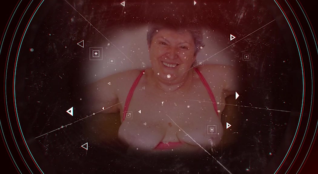 OmaHoteL Hairy Granny Pussy Filled With Adult Toy