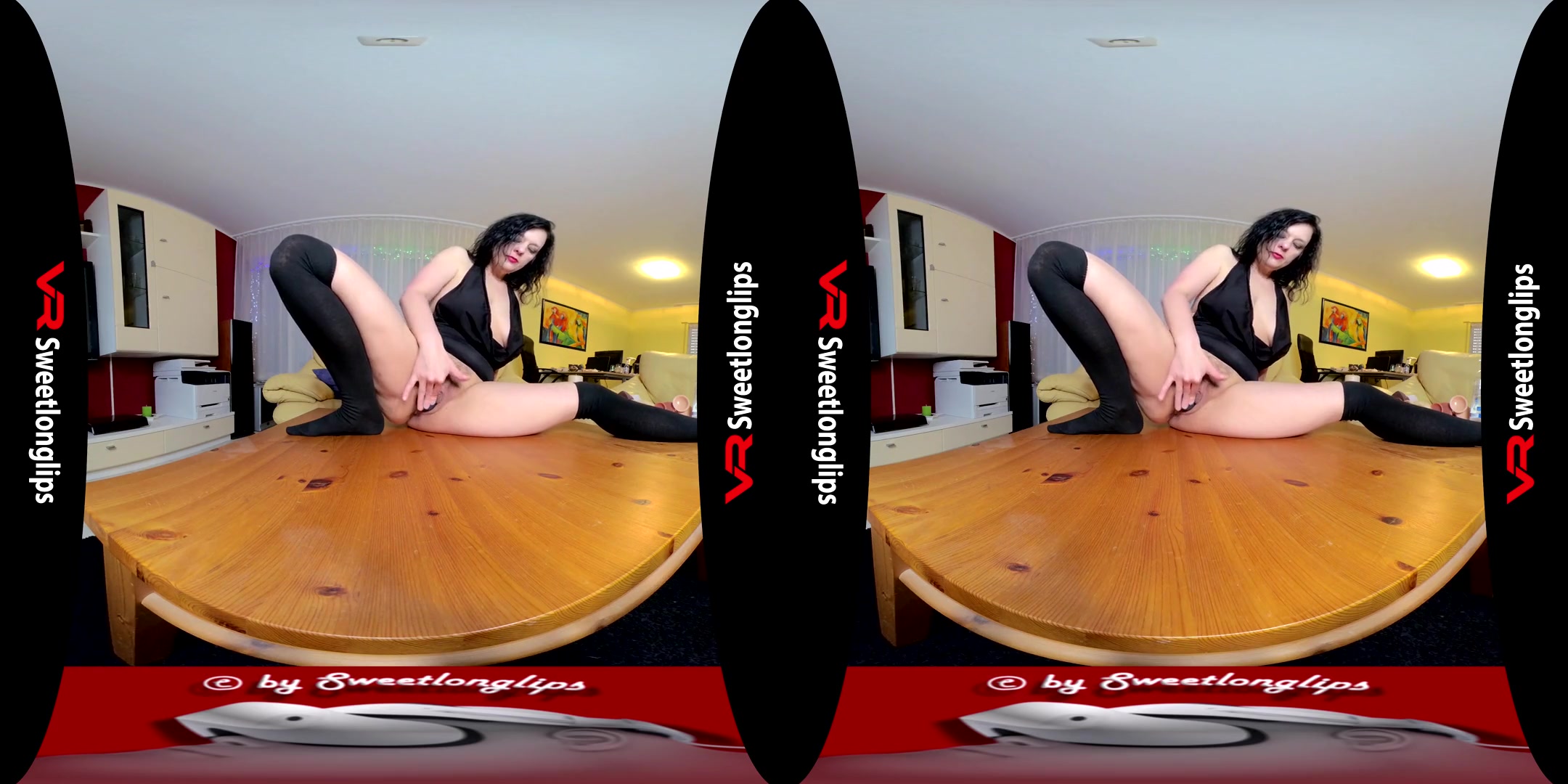 Stiftung Dildotest - Horny German Amateur Masturbating