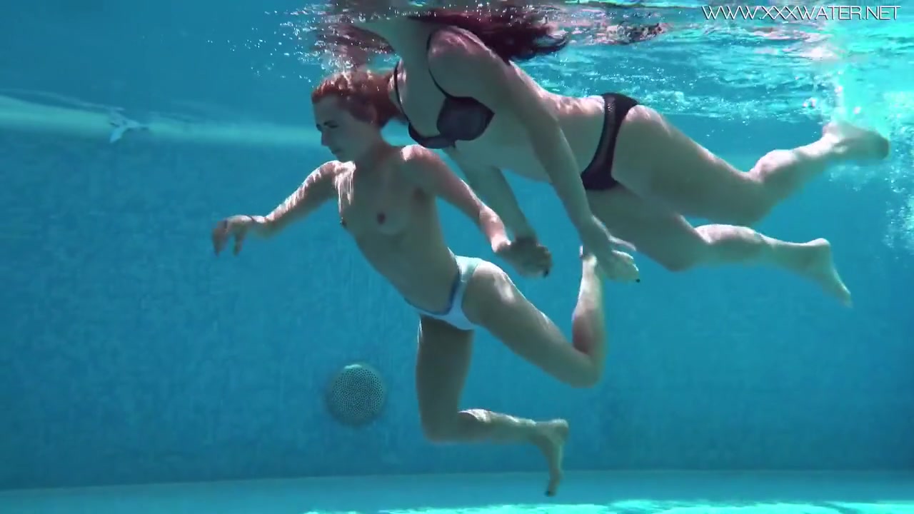 Jessica Lincoln And Lindsey Cruz - Pretty Hot Hotties Cruz And Jessica Swim Naked Together