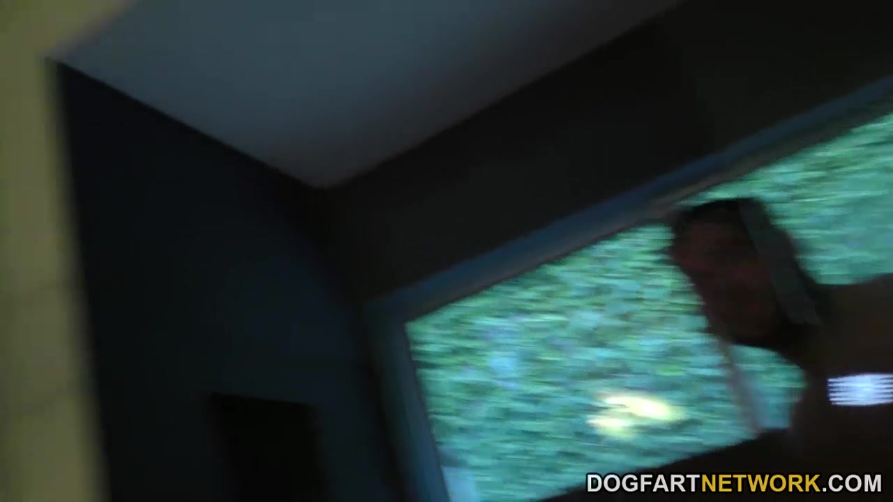 Busty Ebony Jenna Foxx gets fucked on casting