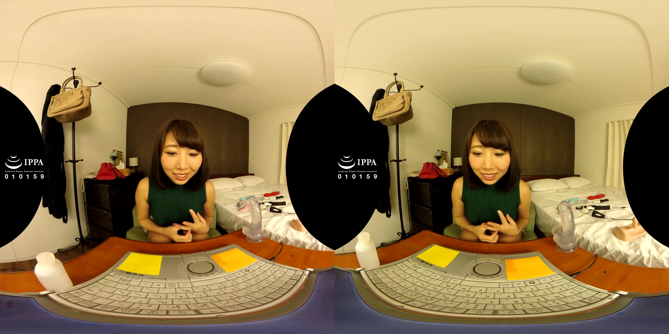 Tsubasa Arisaka in Tsubasa Arisaka Virtual Sex Through Live Chat with a Married Woman - CasanovA
