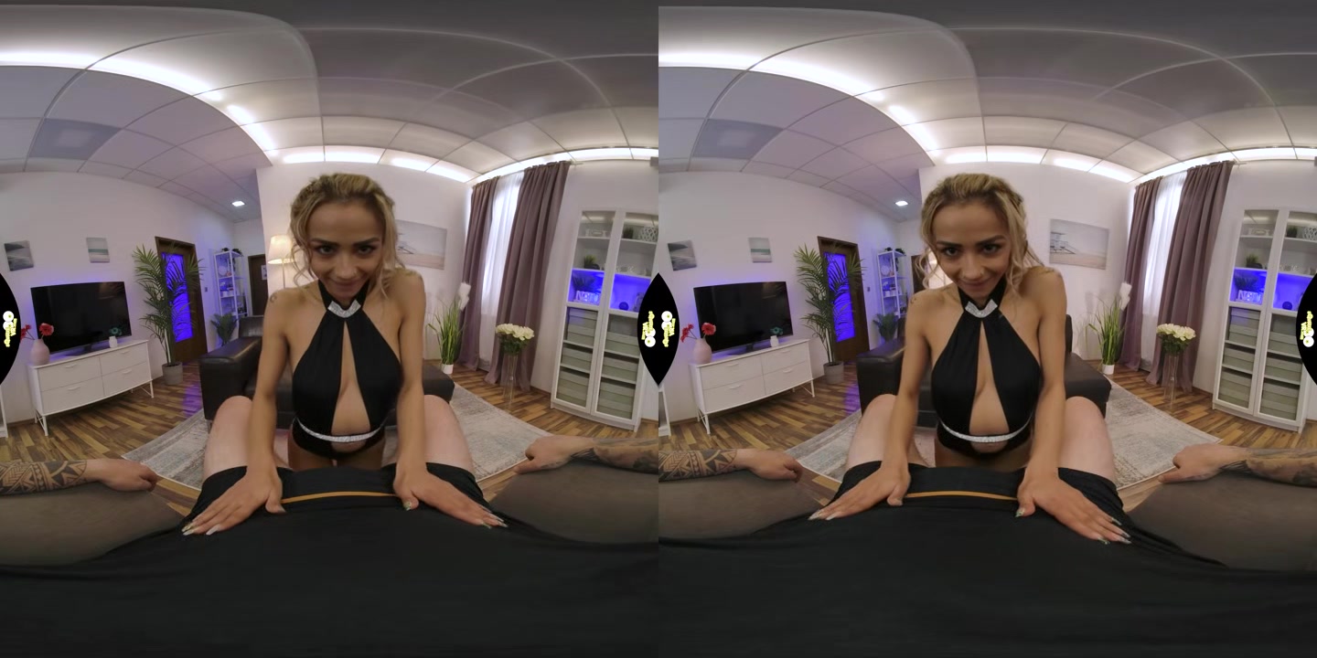 Squirt from Veronica - SqueezeVR