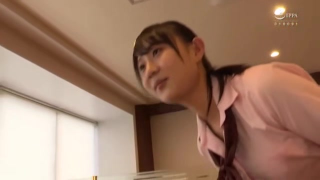 06308,A woman panting in full lewdness