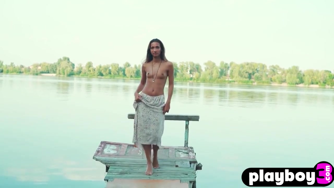 Beautiful Natural teen 18+ Babe Kenya Posed Naked And Showed Her Perfect Body